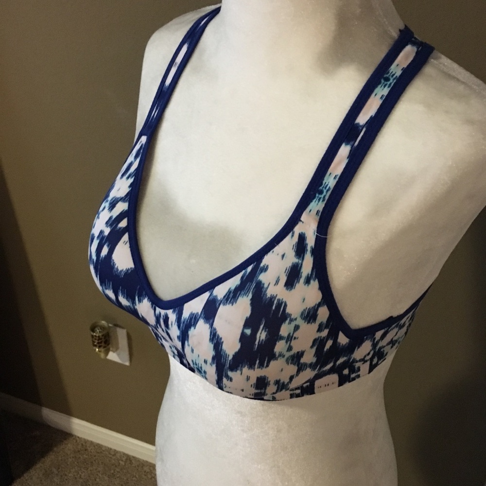 Victoria’s Secret PINK Yoga Push Up Sports Bra